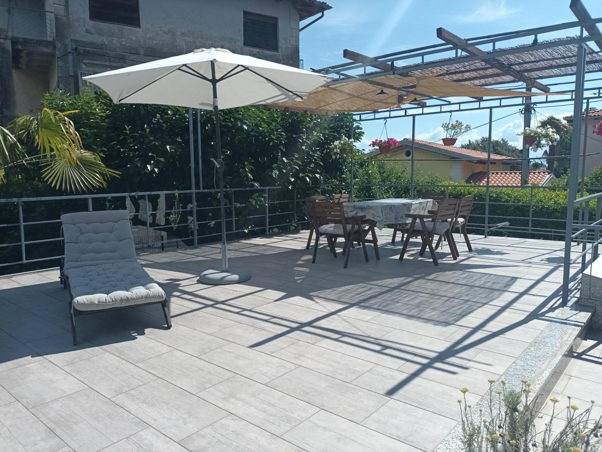 Apartments Orange Ловран Экстерьер фото
